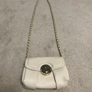 Henri Bendel Cream White Gold leather Clutch Bag Purse Chain